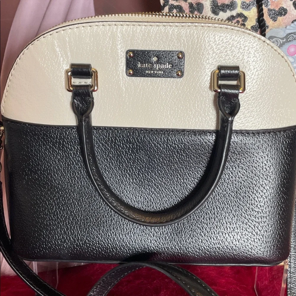 KATE SPADE GROVE STREET CARLI TWO-TONED DOME SATCHEL CROSSBODY BAG BLACK/IVORY